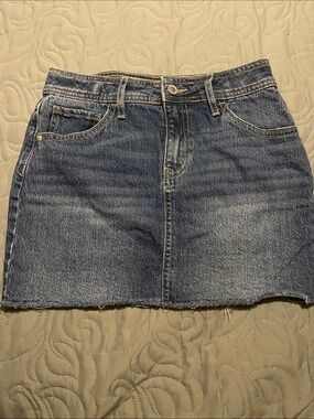 Art Class Size Large 10/12 Classic Blue Denim Mini Skirt Girls
